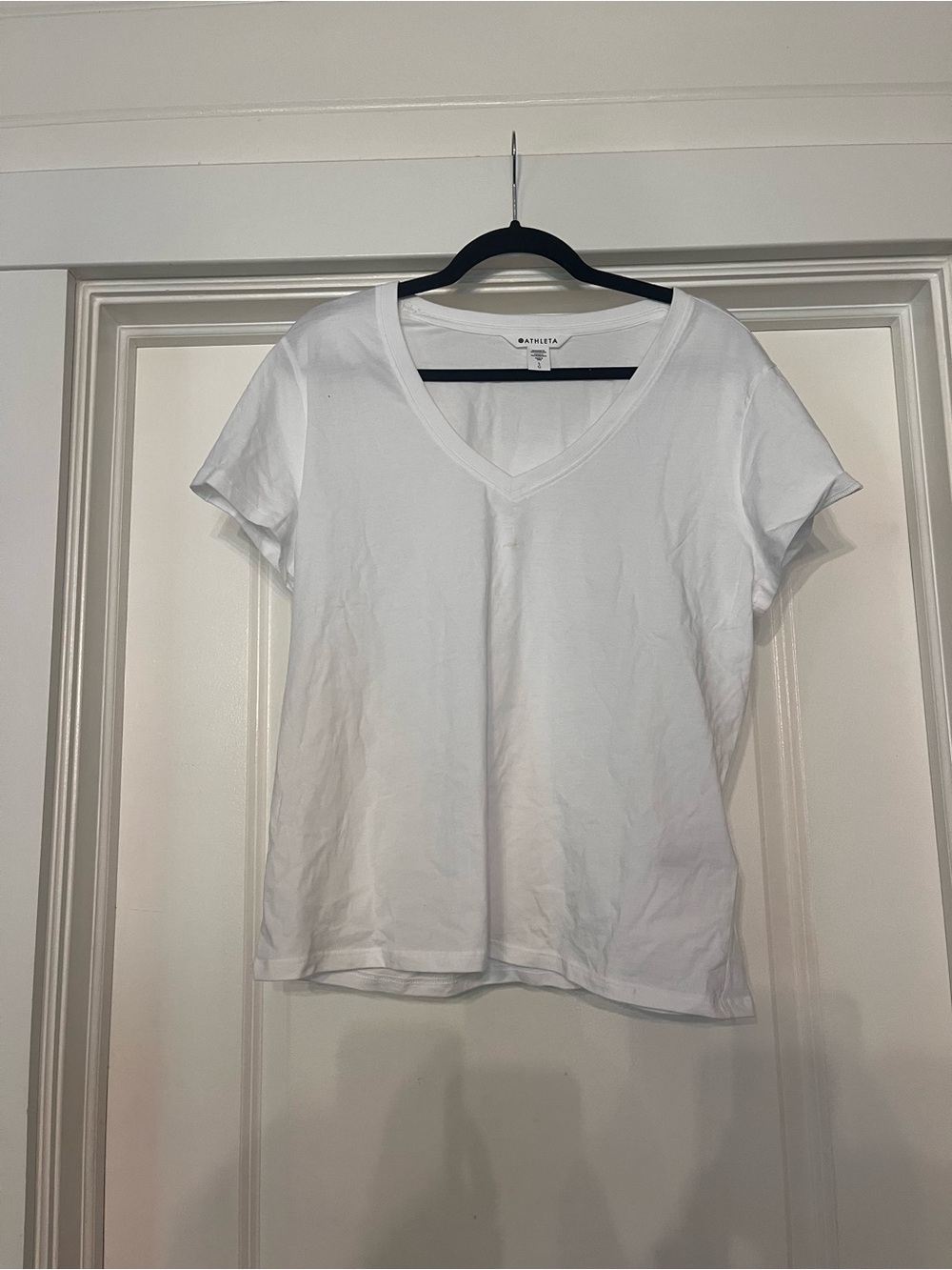Athleta White V-Neck Short Sleeve Tee